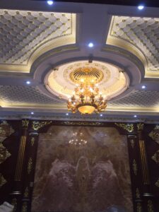 Trần thạch cao Thanh Hóa tân cổ điển cho phòng khách nhà phố